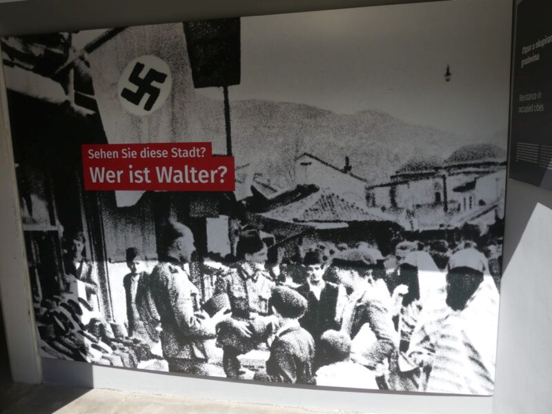 Plakat der Ausstellung "Wer ist Walter"