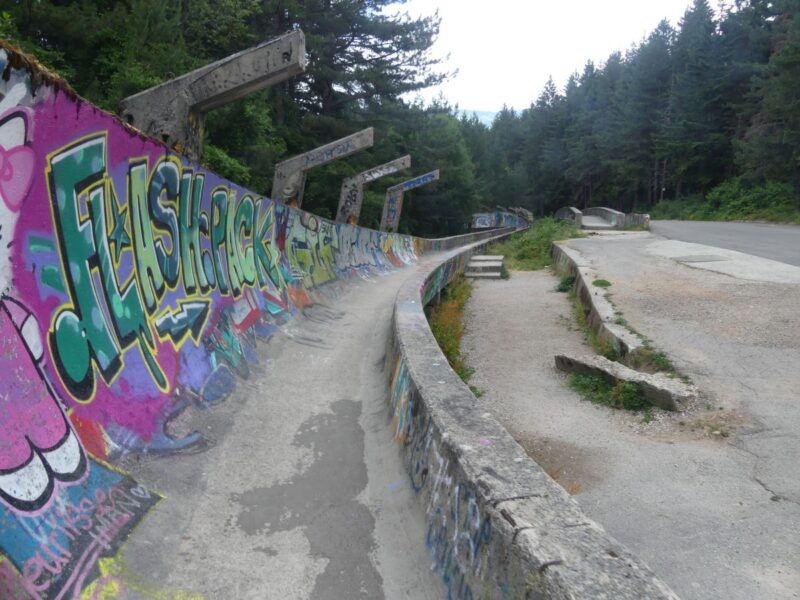 Überreste der olympischen Bobbahn